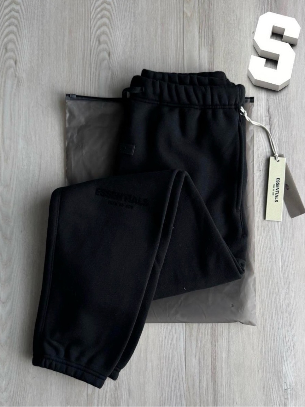 Essentials cuffed sweatpants stretch Limo Fear Of God